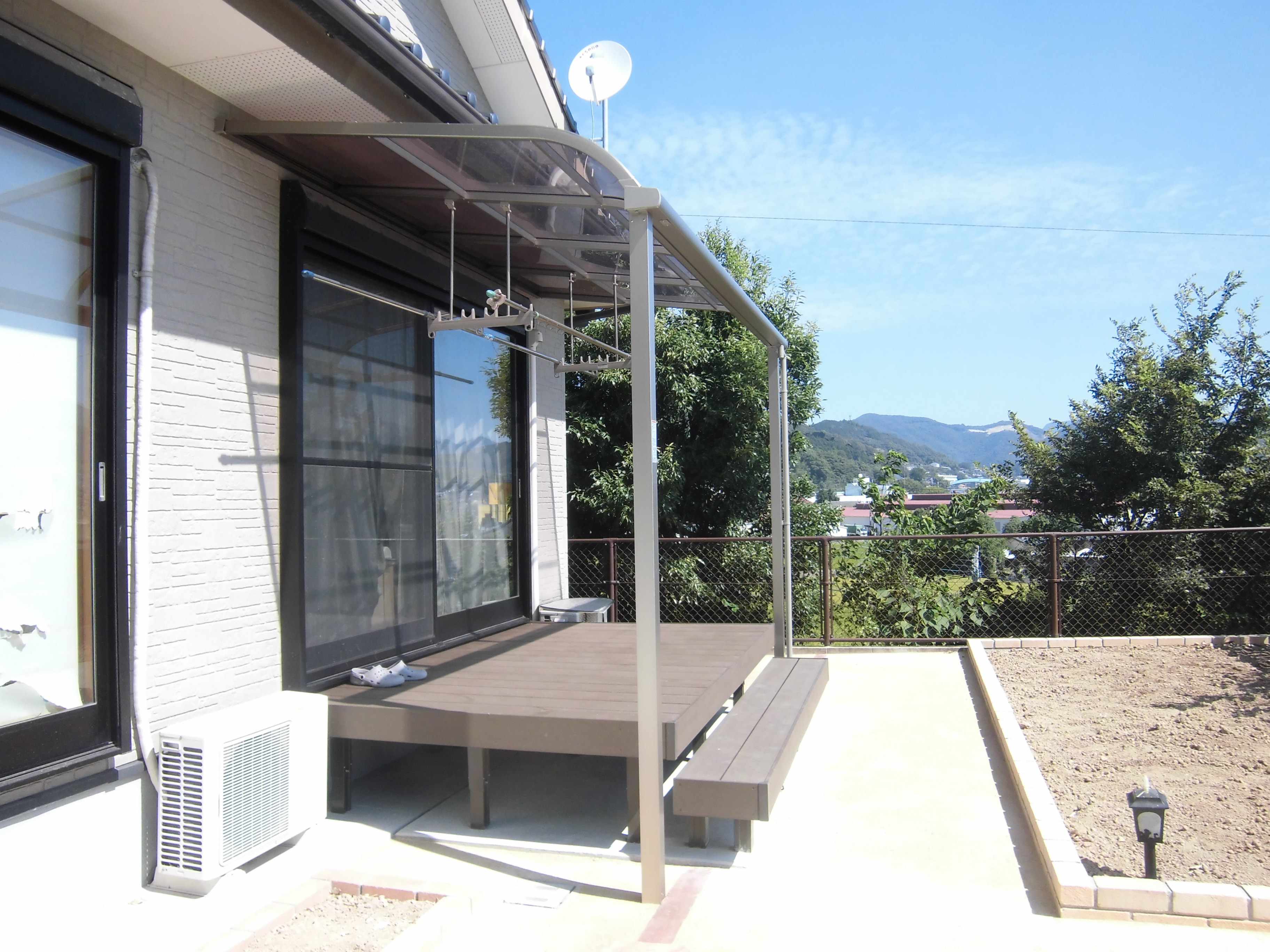 　180佐世保　お庭がガラッと変わりました、花壇に好きなものを植えて、デッキから成長を楽しみます。　