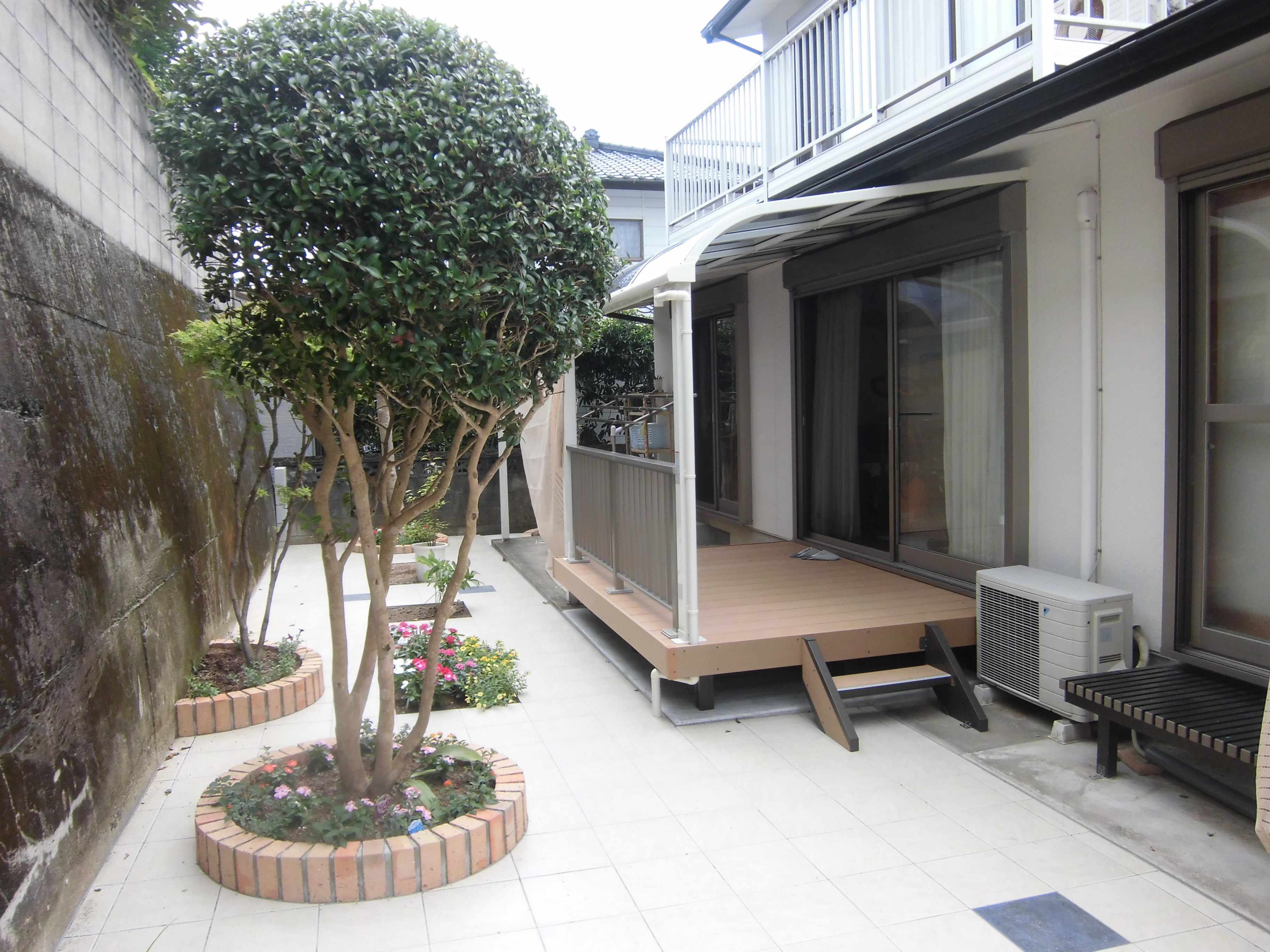 　183佐世保　毎年の除草作業がなくなりおしゃれなお庭になりました。