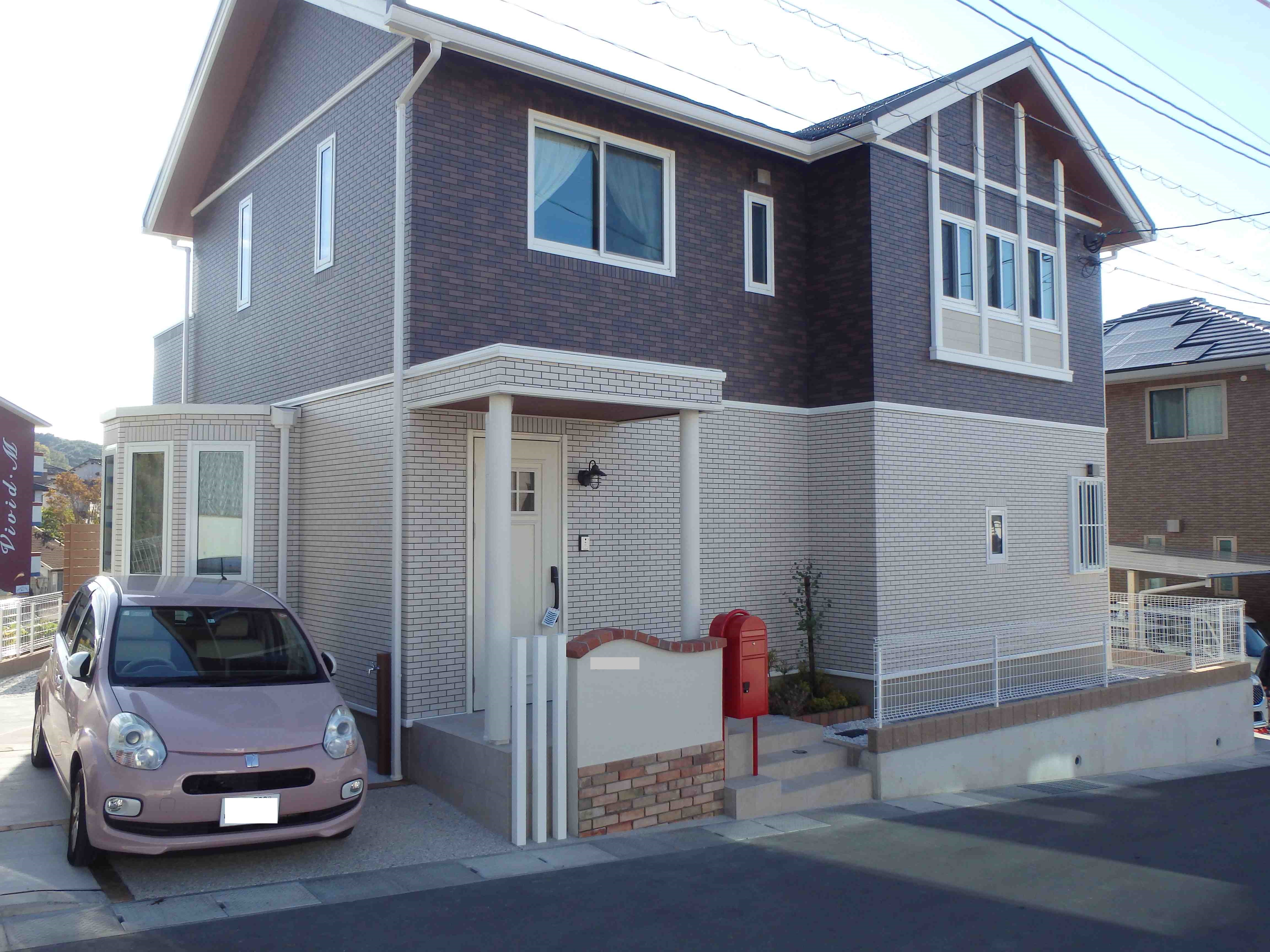 　203 新築外構は見た目がガラッと変わります、とても綺麗ですね。