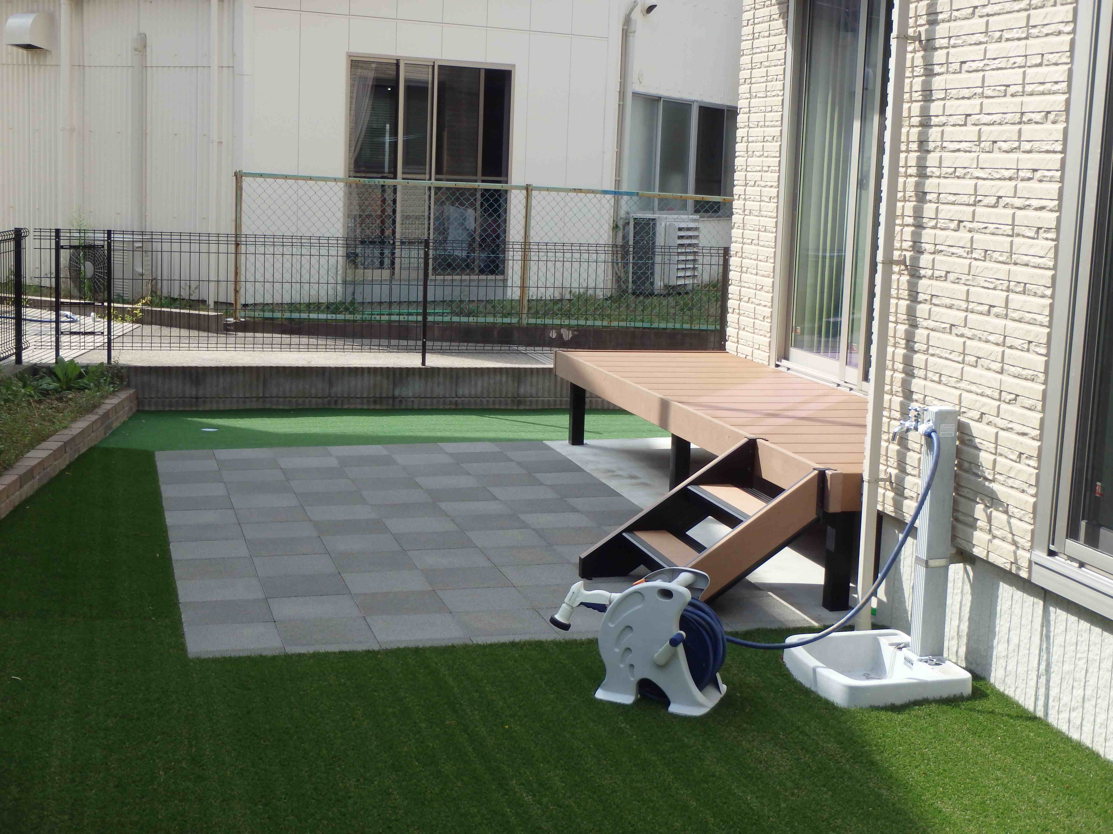 　214　カッコいいお庭になりました。