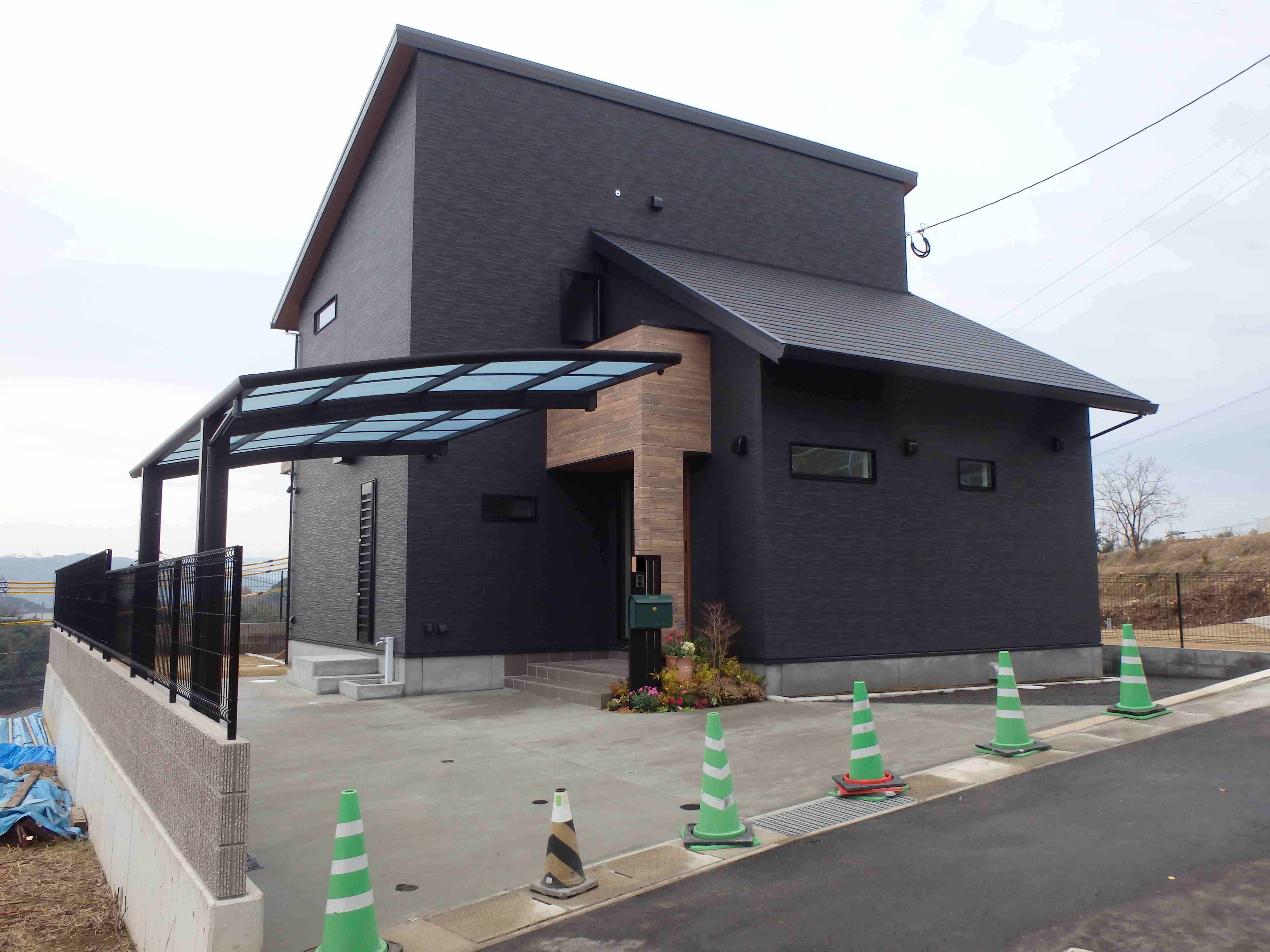 　224　新築外構工事完了、きれいな家周りになりました。