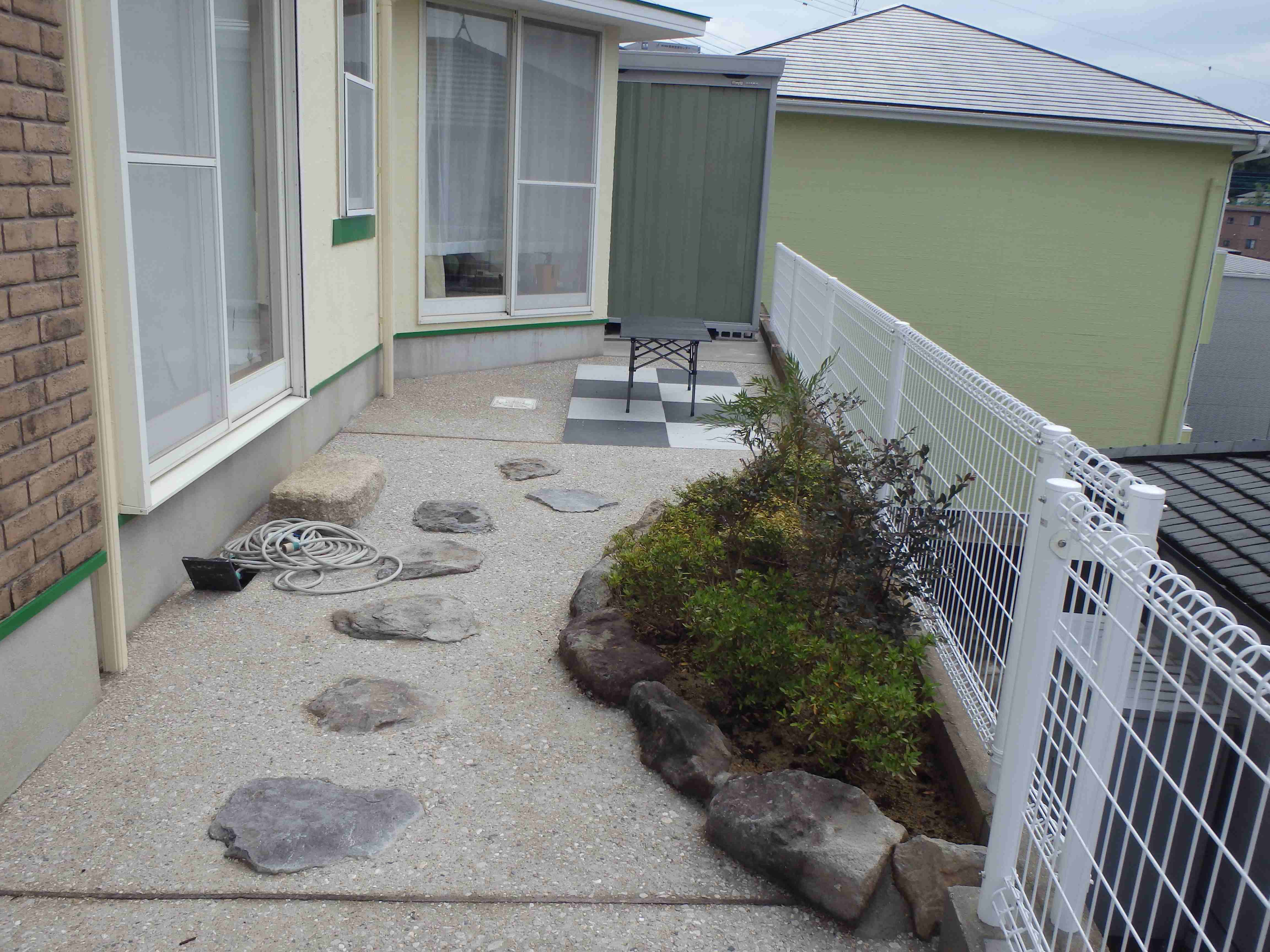 　244　茂り過ぎてうっそうとなってた庭もスッキリ広くなりました。